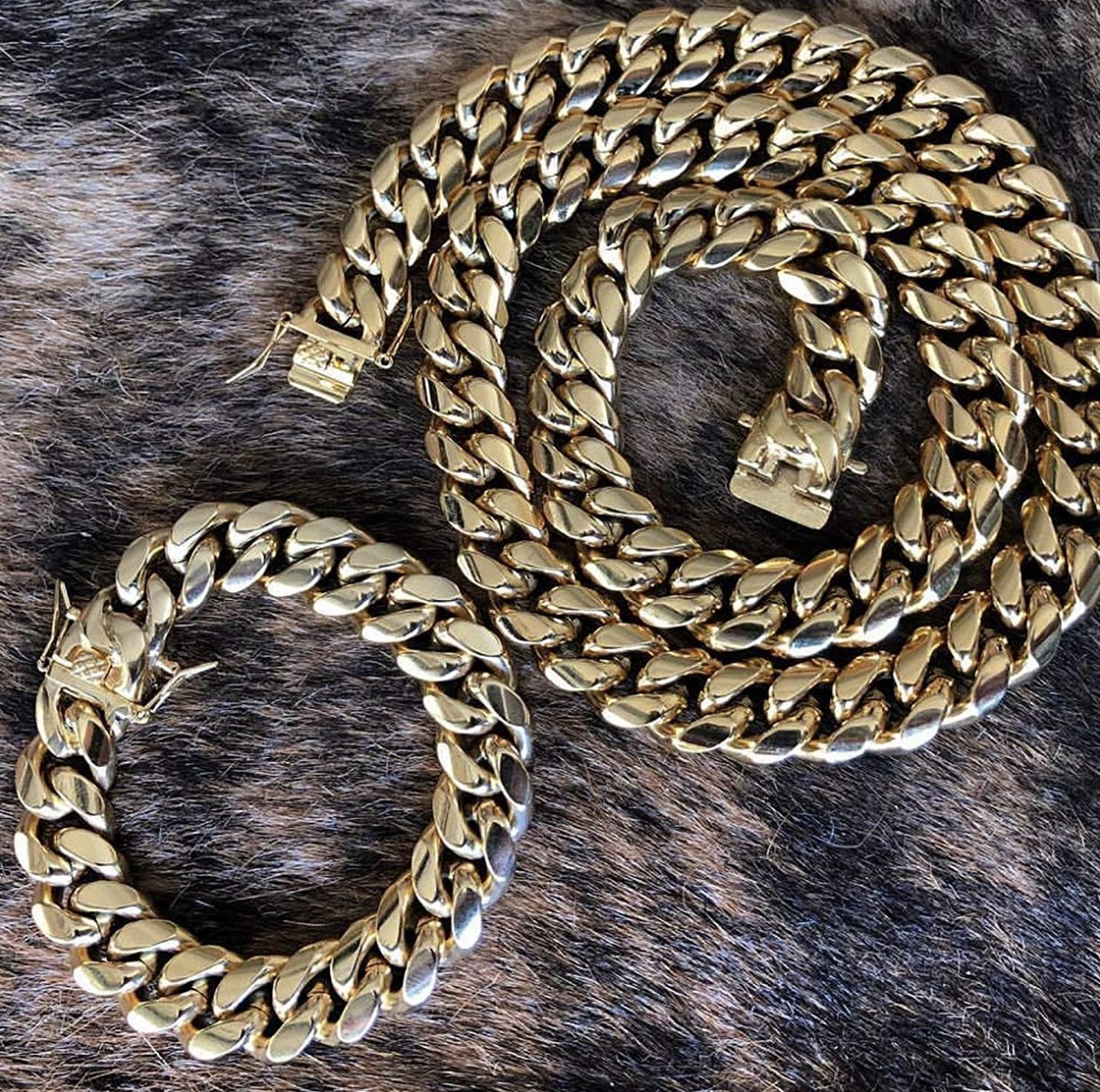 Bold / Thick Chains